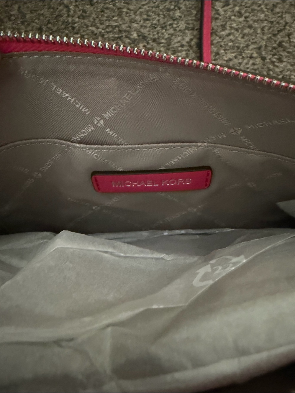 Michael Kors Pink Signature Crossbody Bag NWT - Picture 5 of 7